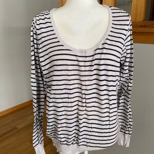 Forever 21 Black and White Striped Long Sleeve Top